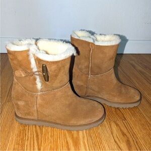 New UGG Malvella Wedge Boot, Tan/Cream, Size 9